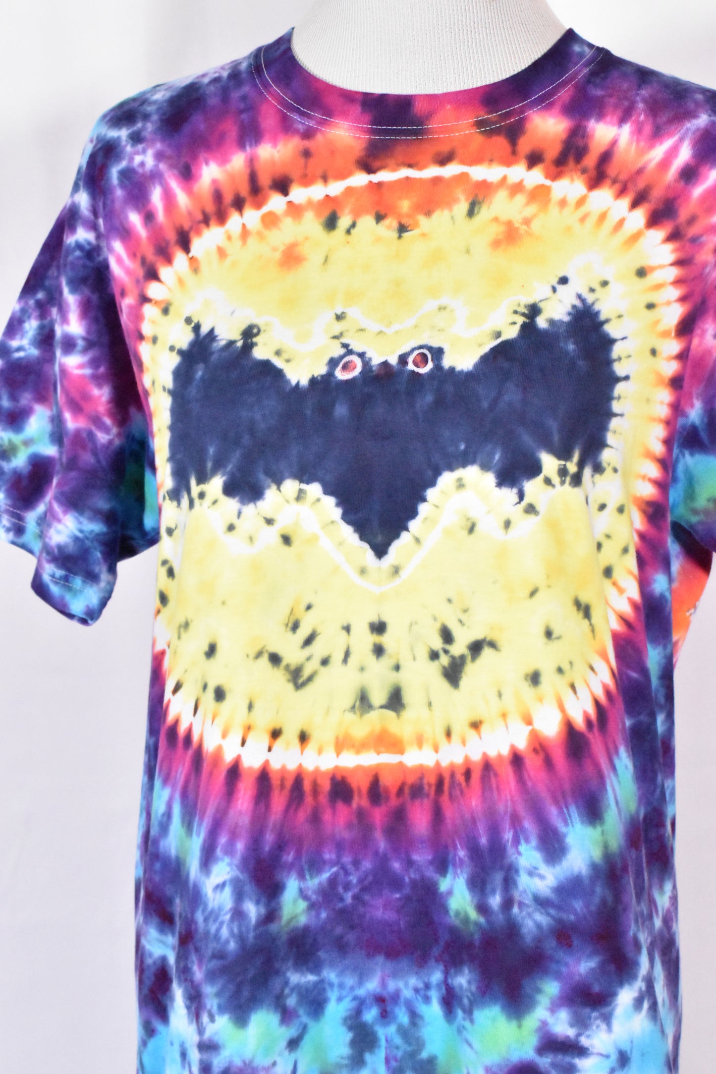 Full MOON Bat & Spider Cotton Tee size Medium