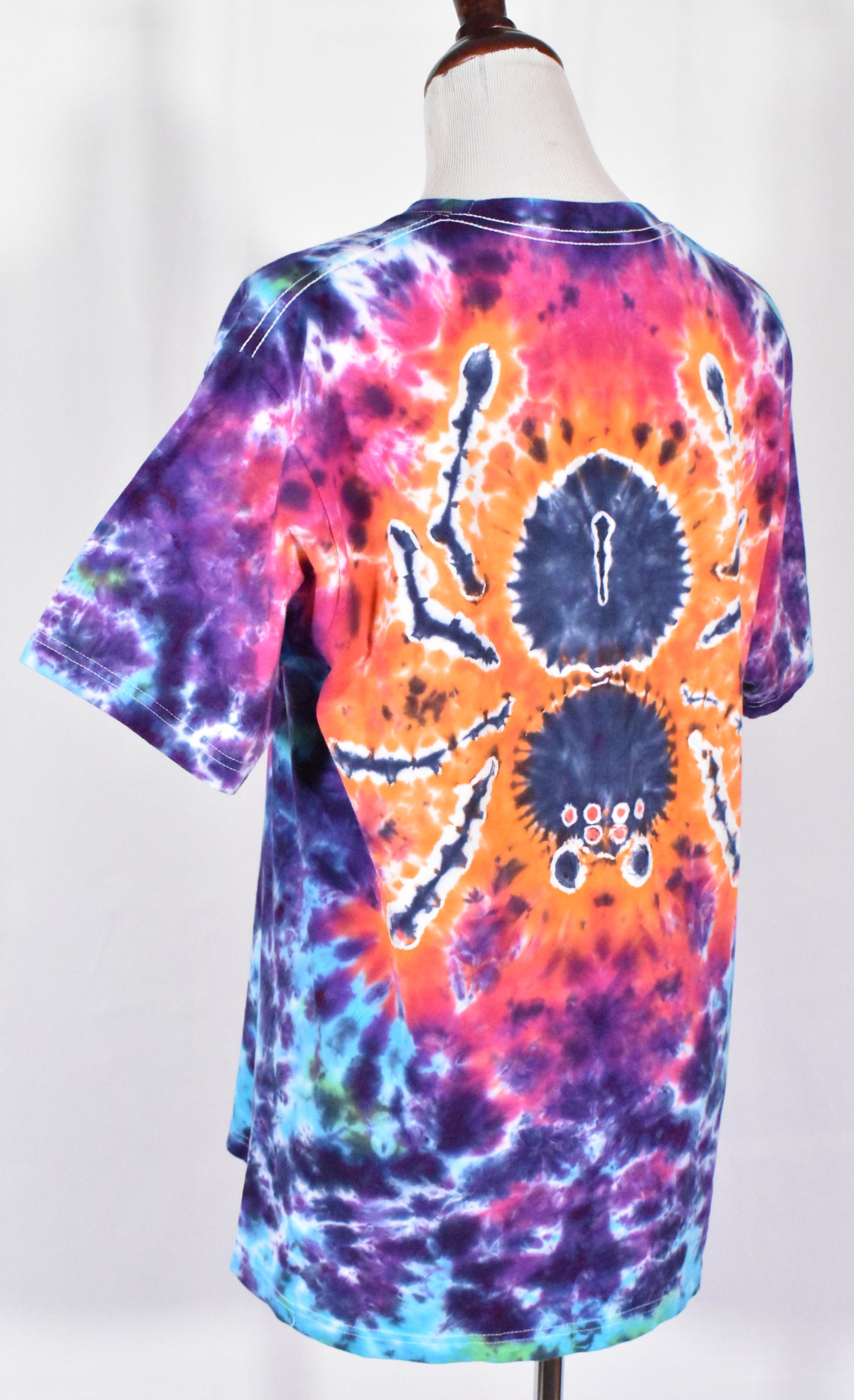 Full MOON Bat & Spider Cotton Tee size Medium