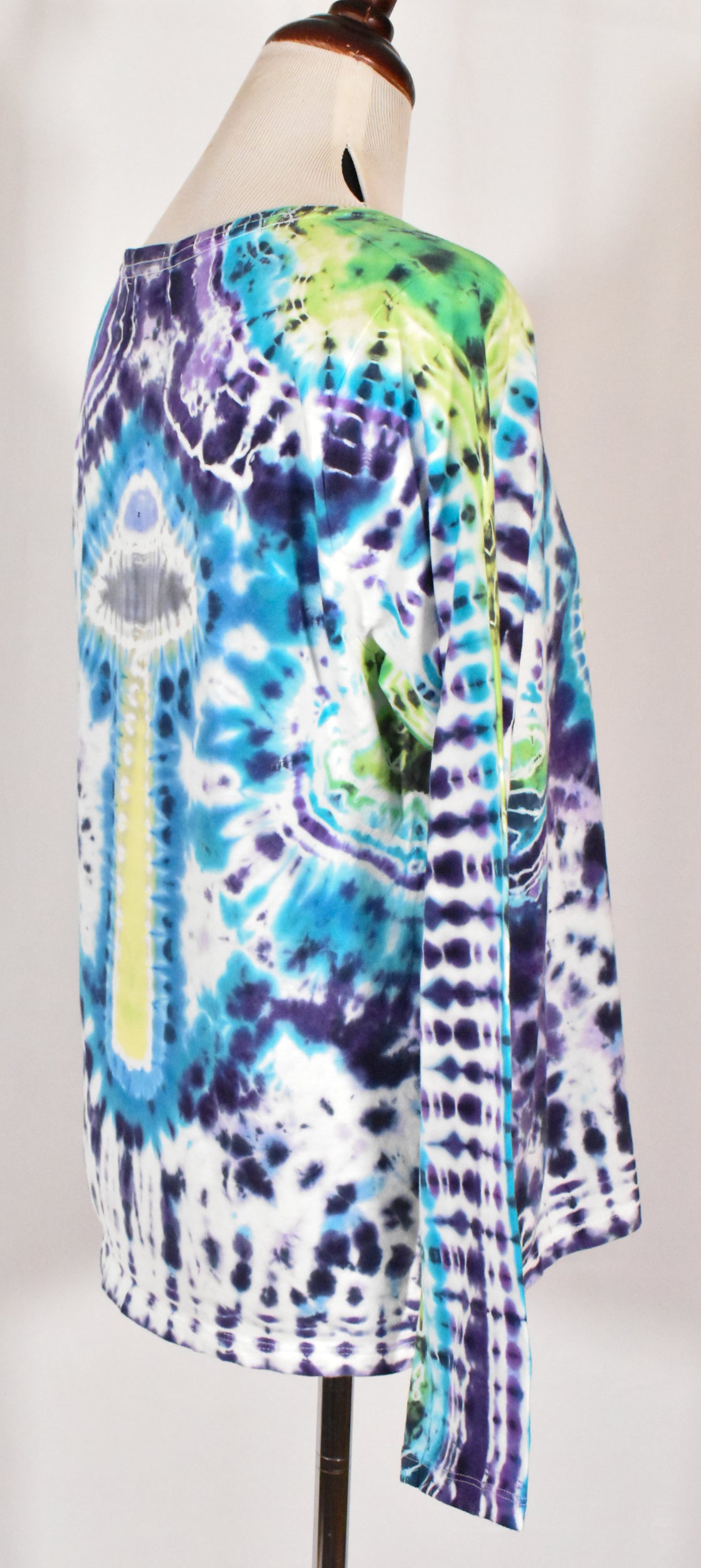 UFO + Alien Women's Cotton Long Sleeve Tee size Large
