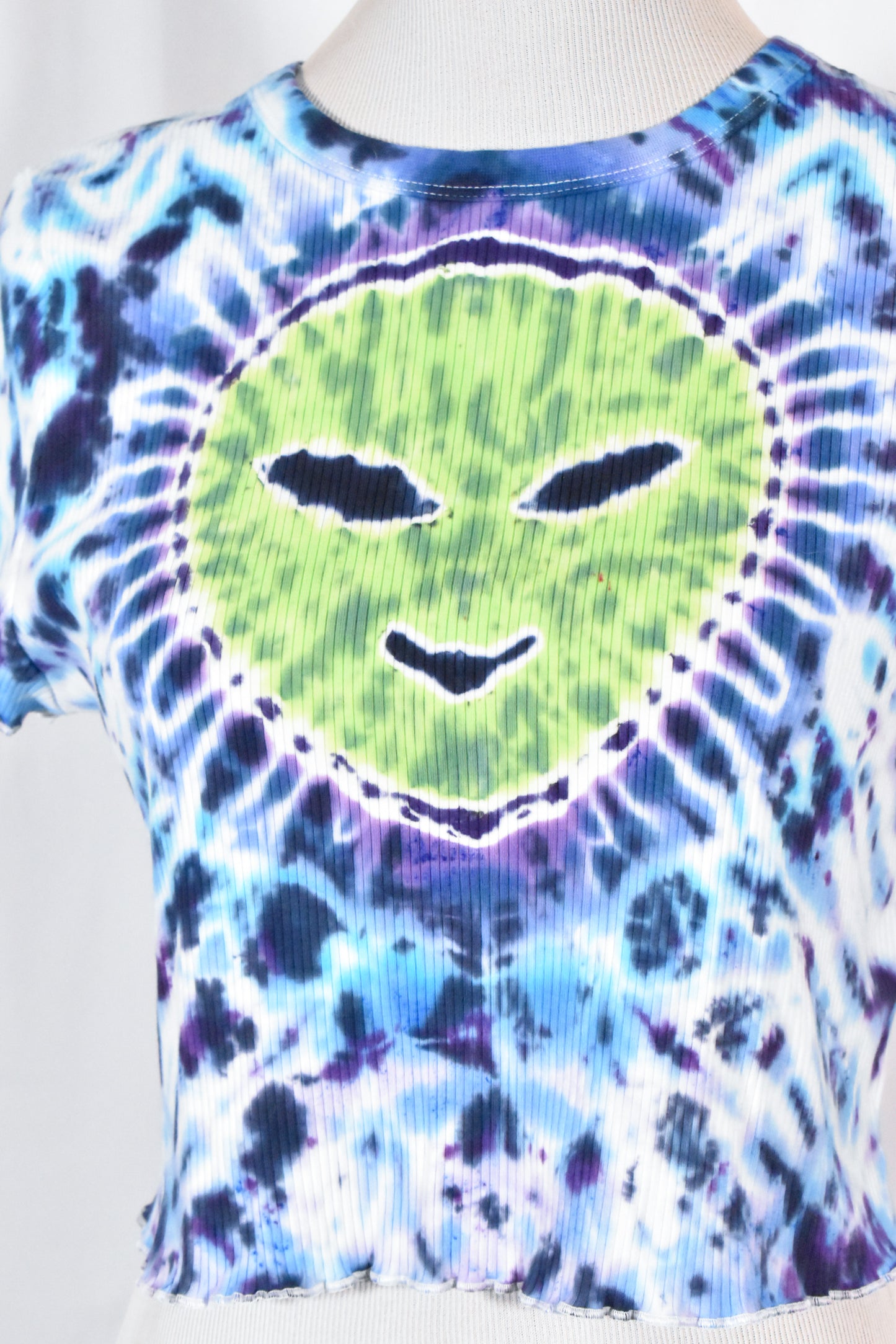 BEAM ME UP, Hottie UFO Alien Cotton Lettuce Edge Crop Tshirt Top size XL