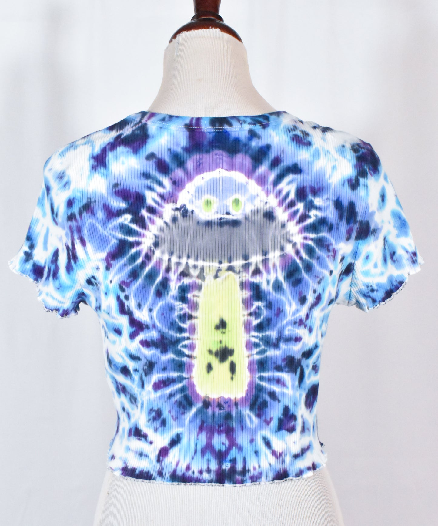 BEAM ME UP, Hottie UFO Alien Cotton Lettuce Edge Crop Tshirt Top size XL