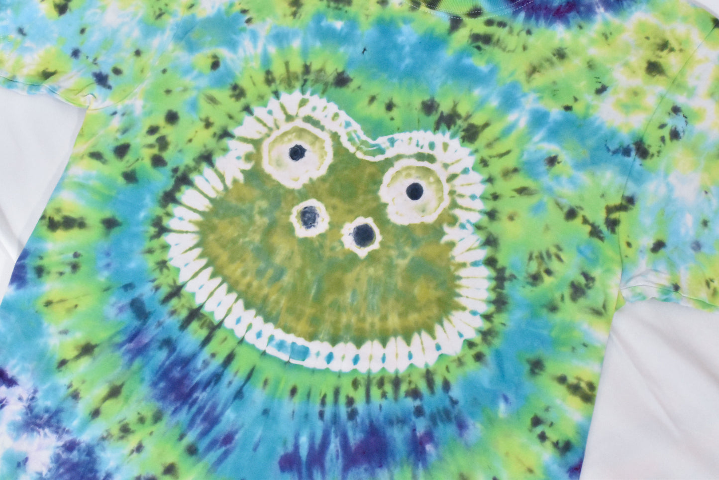 Froggy Face Cotton Tee size Medium
