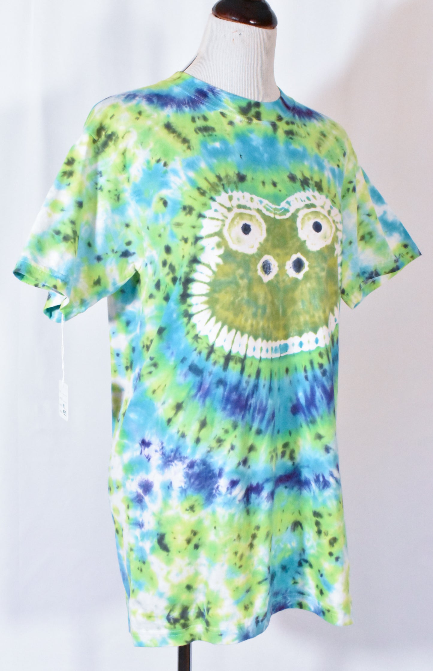 Froggy Face Cotton Tee size Medium