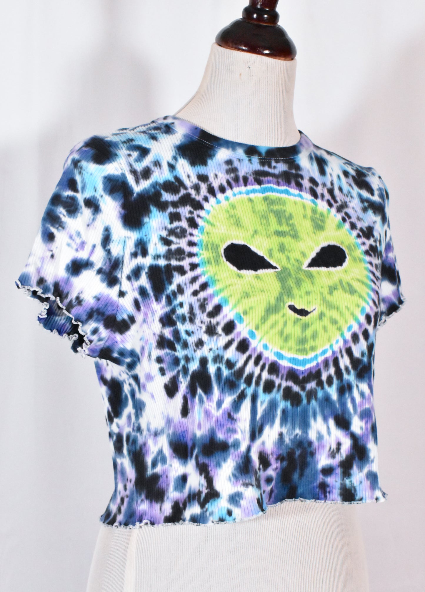 BEAM ME UP, Hottie UFO Alien Cotton Lettuce Edge Crop Tshirt Top size XXL 2XL