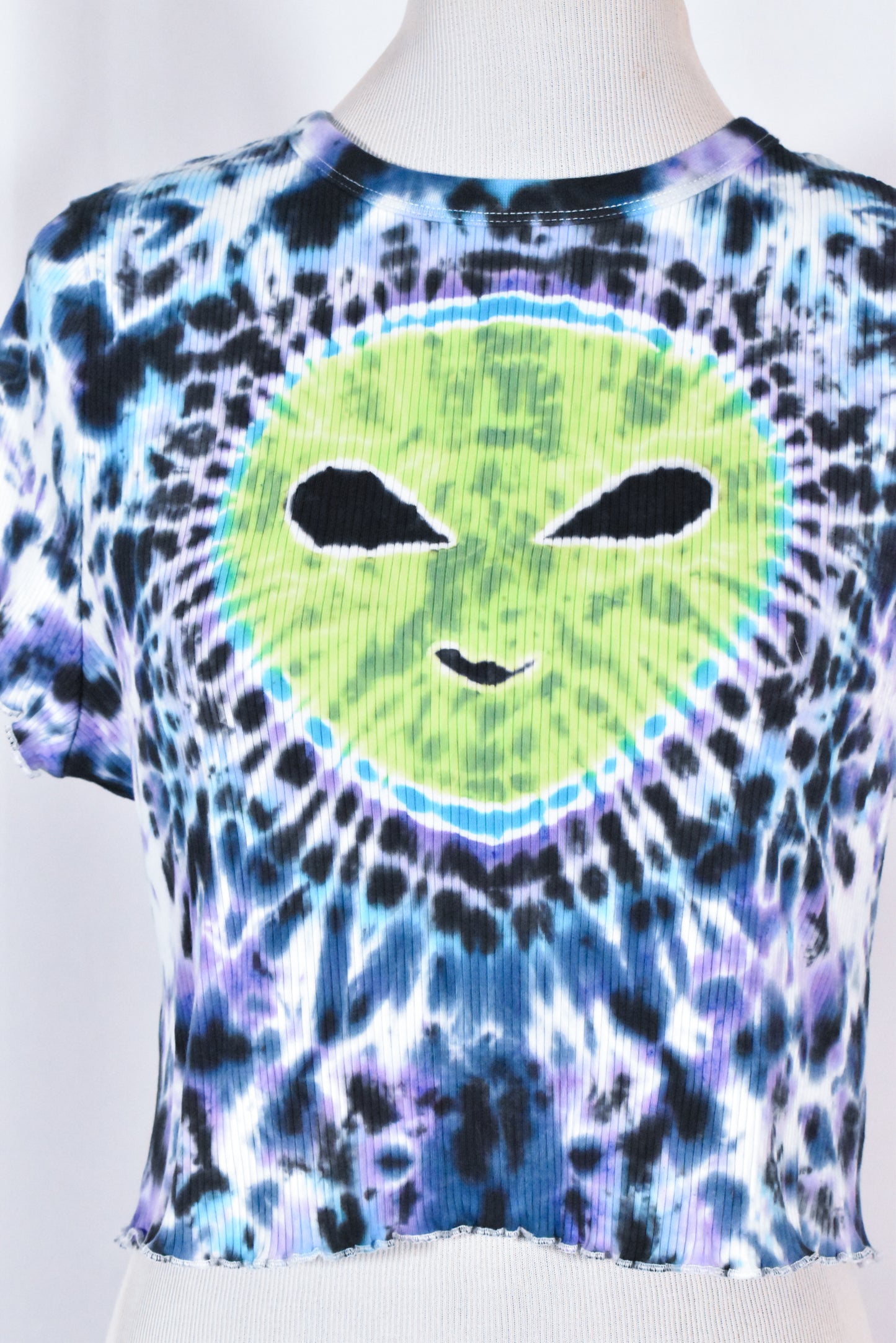 BEAM ME UP, Hottie UFO Alien Cotton Lettuce Edge Crop Tshirt Top size XXL 2XL