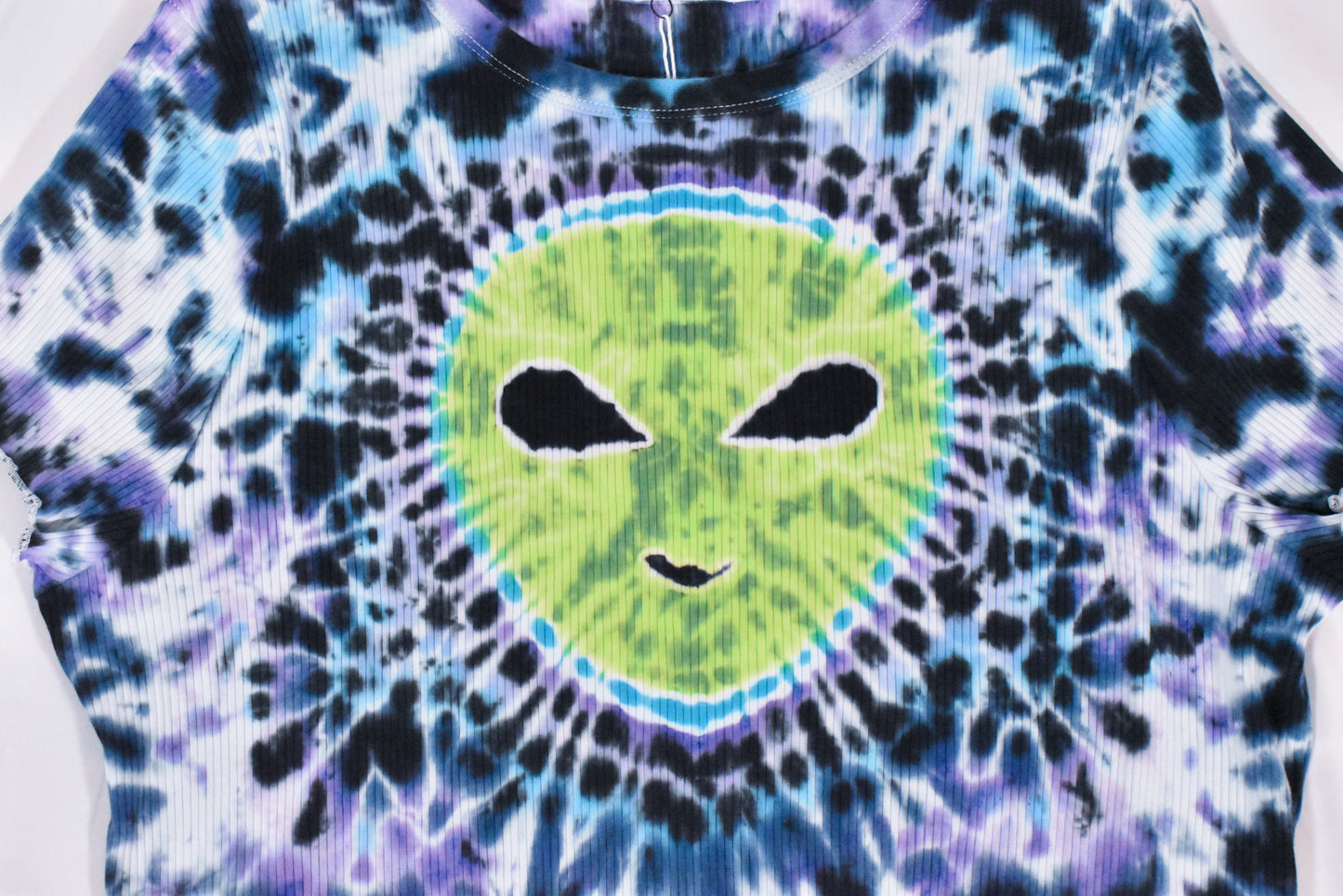 BEAM ME UP, Hottie UFO Alien Cotton Lettuce Edge Crop Tshirt Top size XXL 2XL